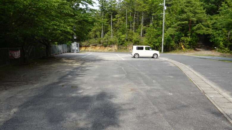 熊山遺跡の駐車場