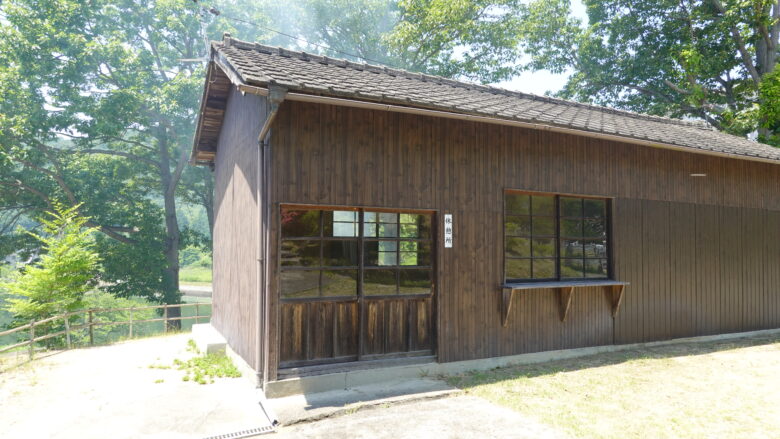 足王神社の休憩室