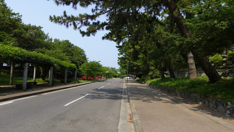 平坦な道路