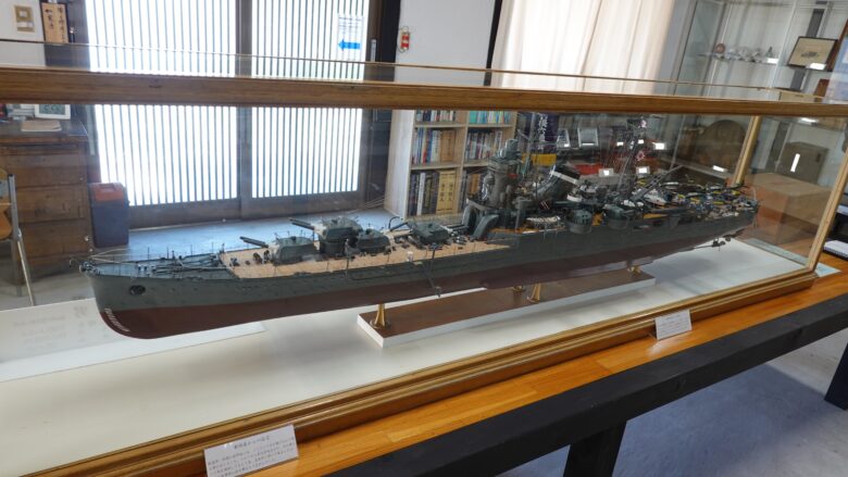 重巡洋艦「利根」の模型