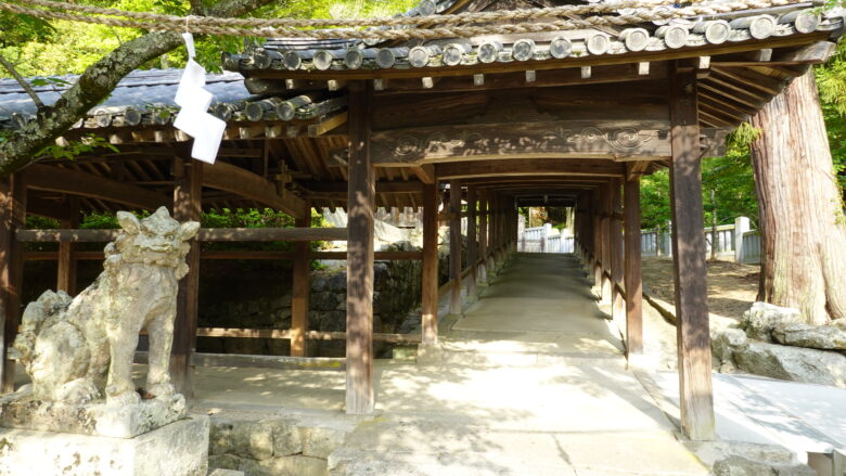 吉備津神社の回廊の出入り口