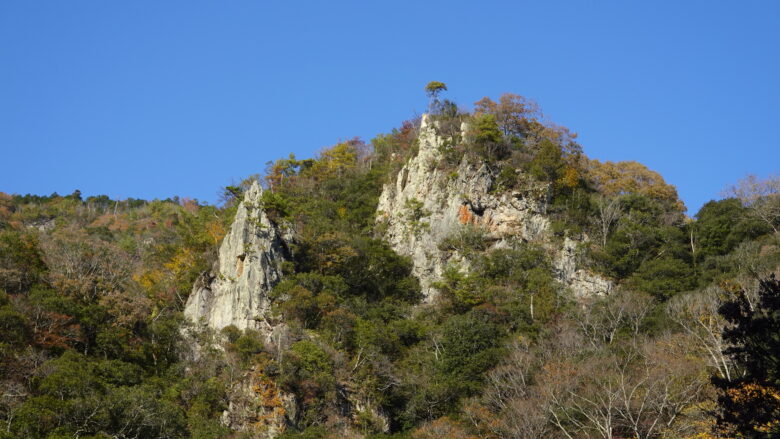 宇甘渓の奇峰