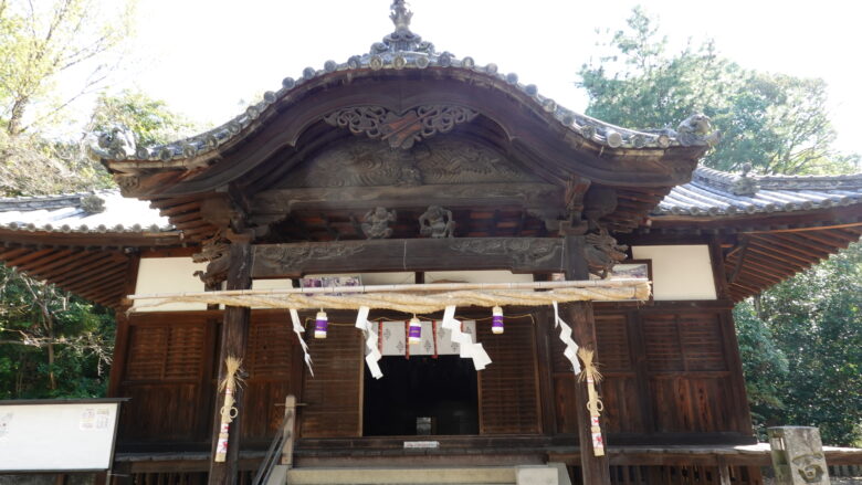 田潮八幡神社の拝殿