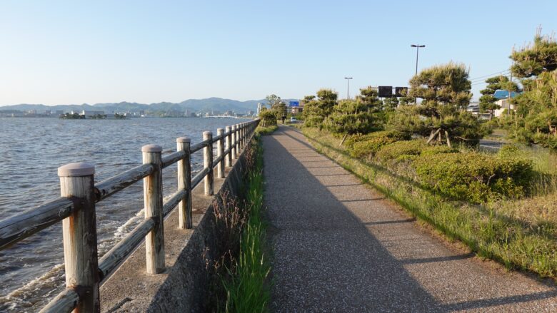 宍道湖の遊歩道