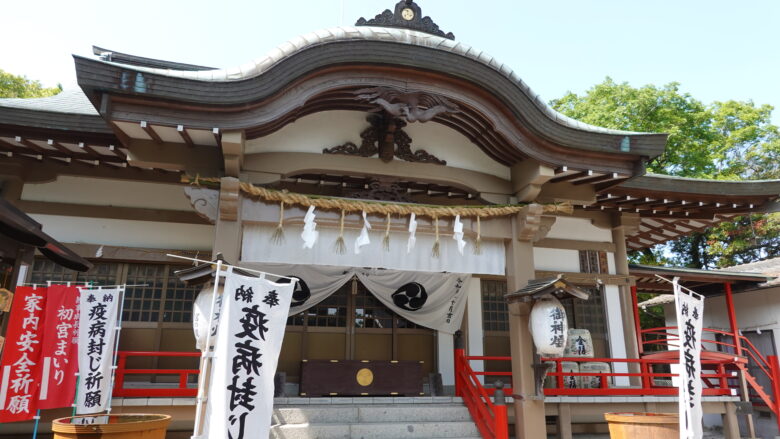 誉田八幡神社（拝殿）