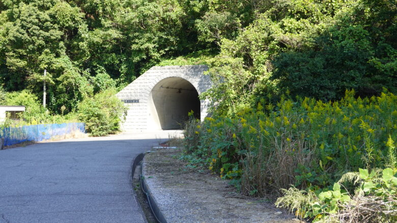 馬島にあるトンネル