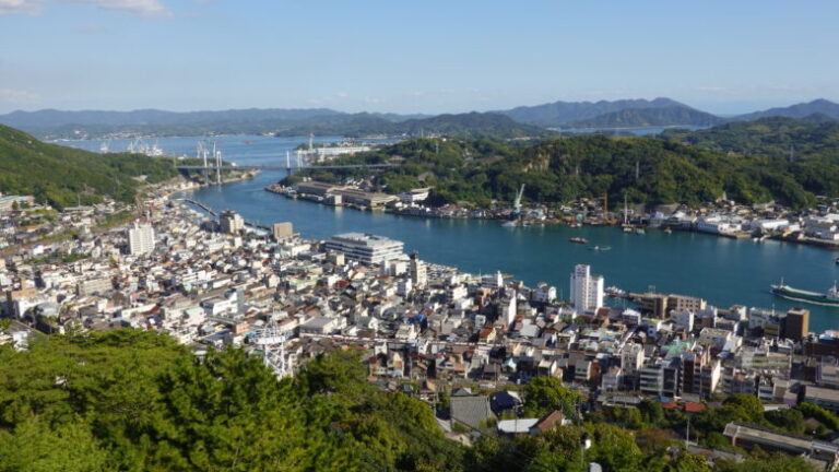 尾道の千光寺公園の観光、展望台から望む尾道水道の絶景など見所紹介