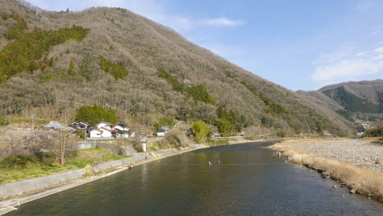 成羽川の景色