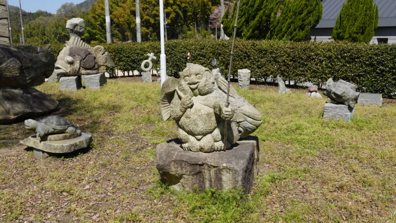 石文化運動公園の石像（その１）
