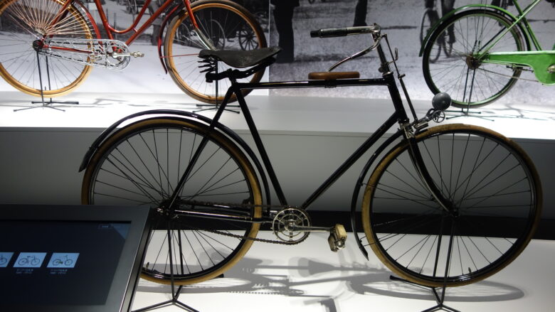 セーフティ自転車（1896年　イギリス）モデル：ローバー