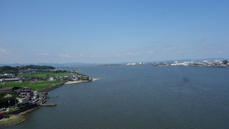 児島湾大橋から眺めた児島湾の景色