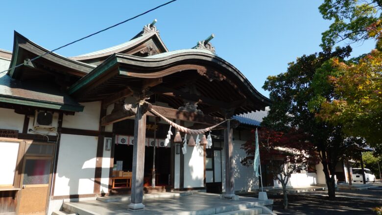 津嶋神社（拝殿）