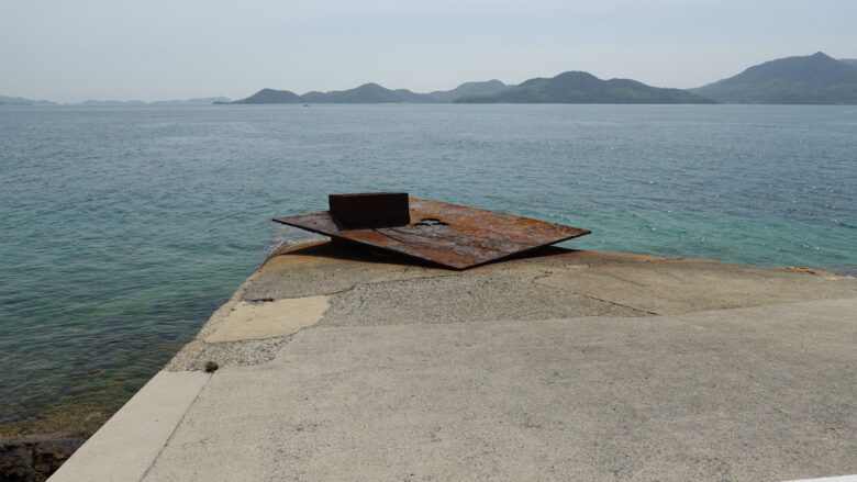 島ごと美術館「空/海 YURAGI」