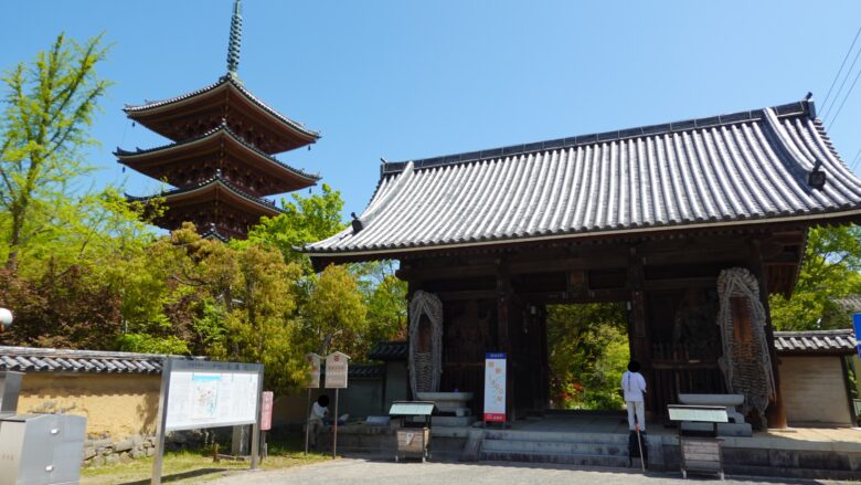 志度寺（仁王門）