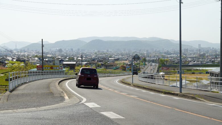 目の前に都市部が広がる