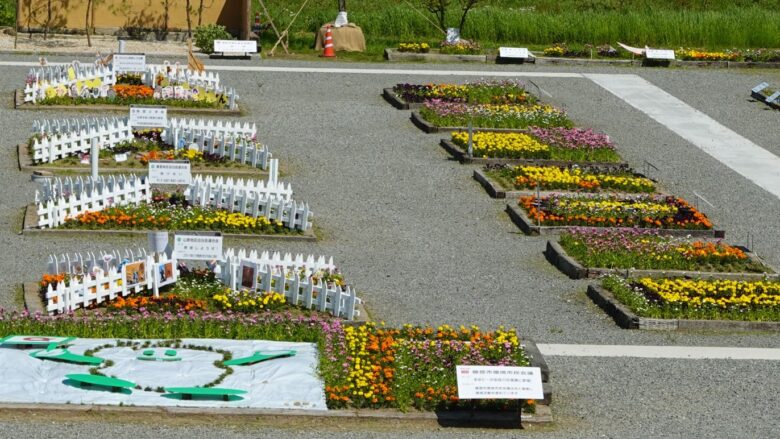 由良川花庭園