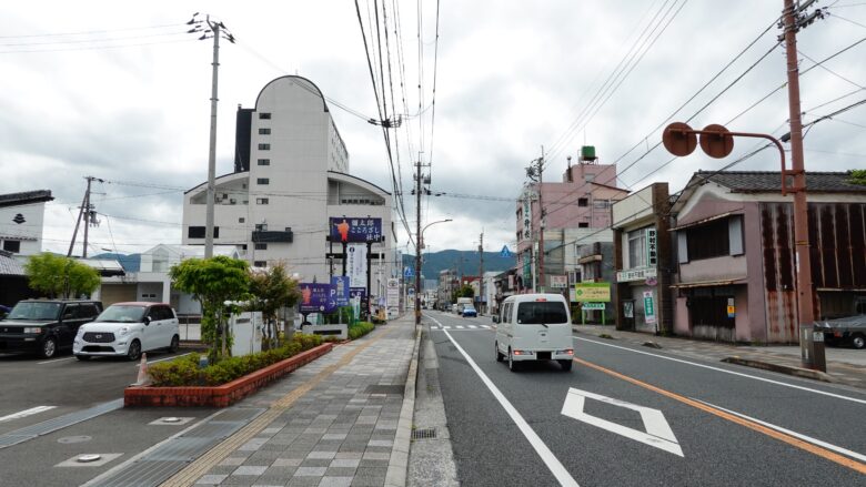 安芸市街を自転車で走る