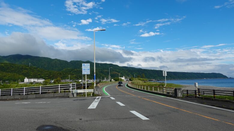 国道55号線の風景