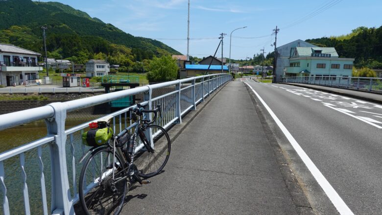 牟岐川に架かる橋