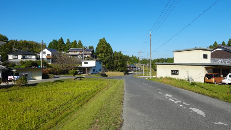 徐々に市街地から離れていく