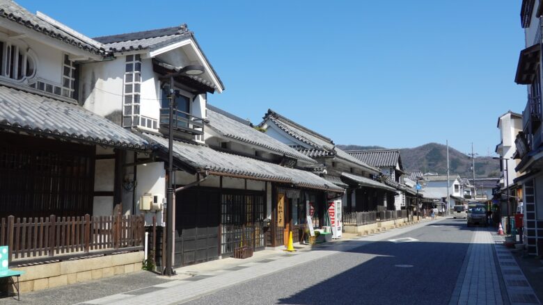 矢掛宿の美しい町並み