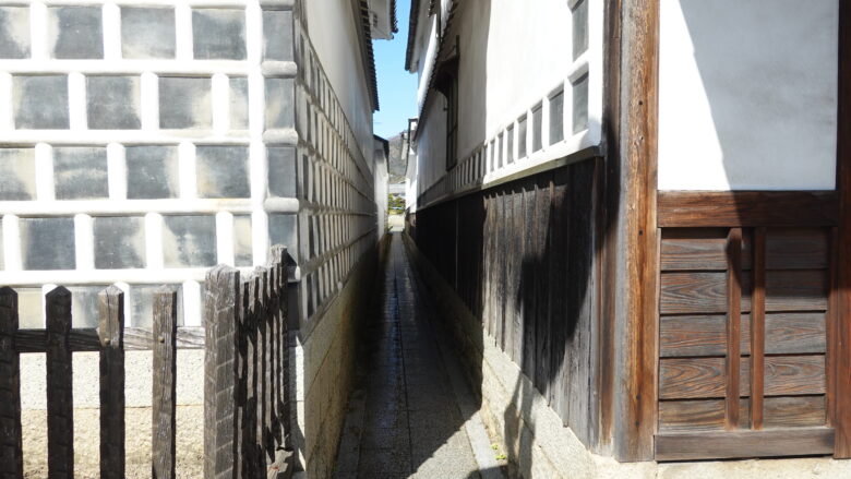 大高草小路