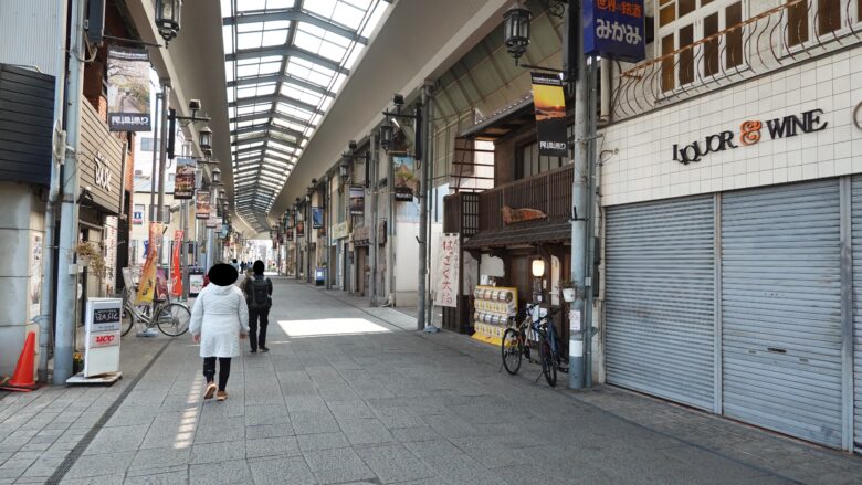 本通り商店街