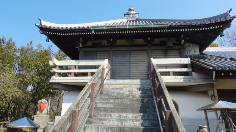奥の院