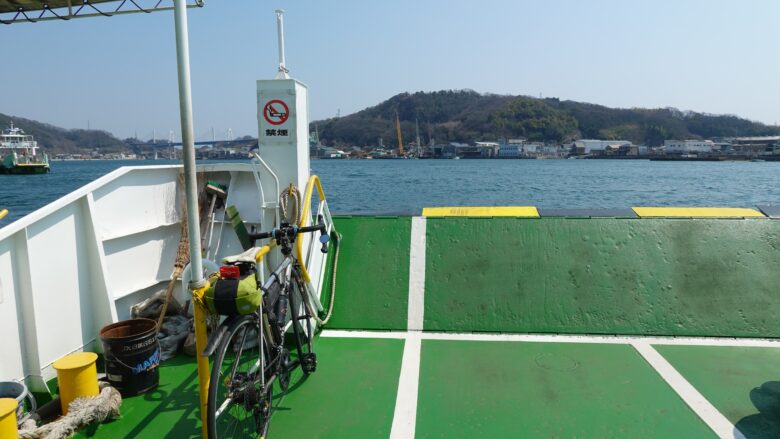 いざ、向島へ出航♪