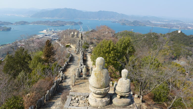 独特の雰囲気を醸し出す風景