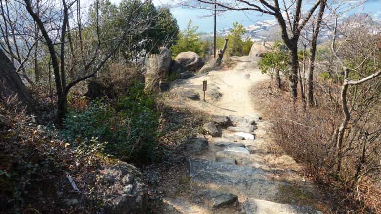 裏参道の風景