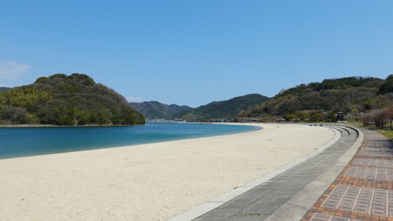 クレセントビーチ海浜公園
