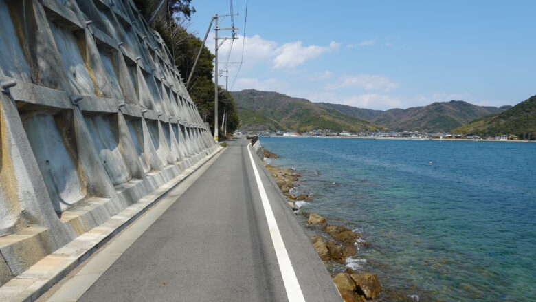 海に落ちないように気を付けて！！