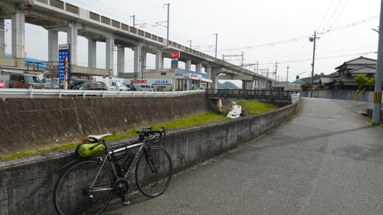 まずは軽く流して走るぞ