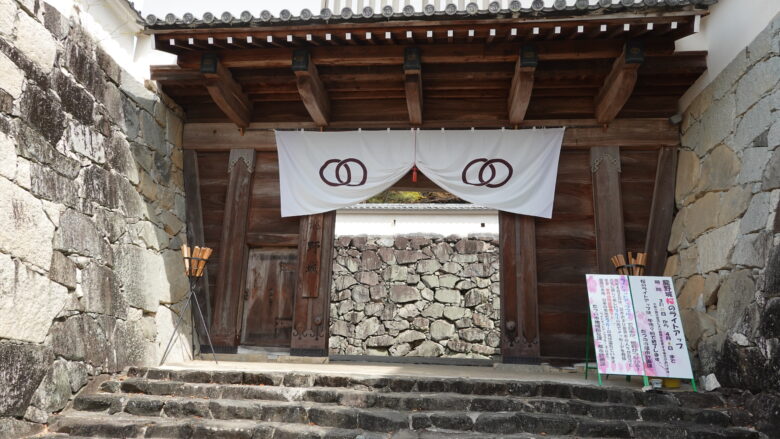 埋門