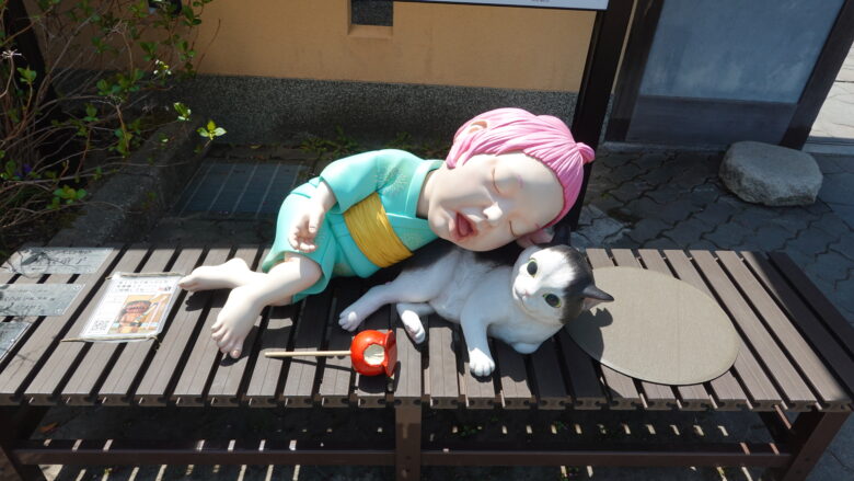 【座敷童】くぅ～～、春はどうして眠くなるのかな～～