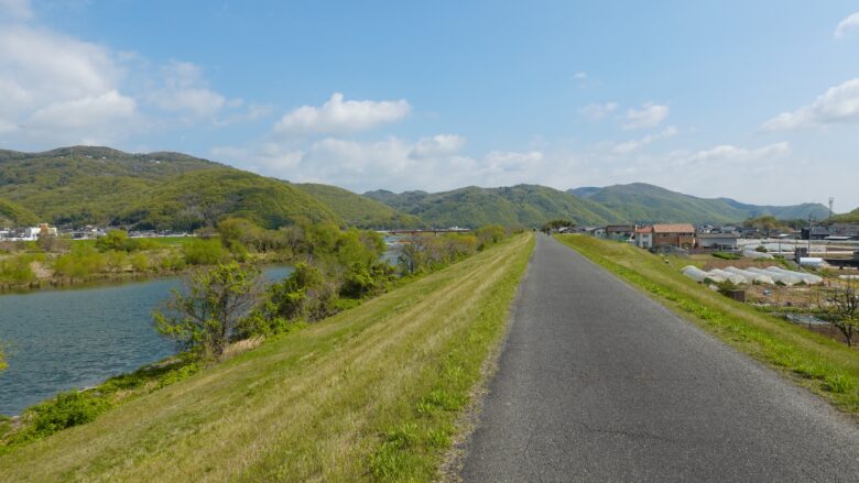 川沿いは平坦路が多いので大好き♪