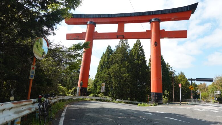 おお~、なんと立派な鳥居なんだ