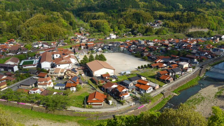 石州瓦の住宅と豊かな自然が織りなす景観がGood!