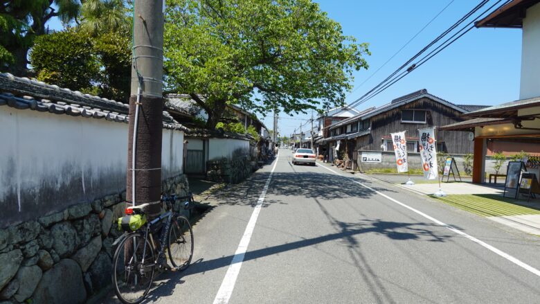 萩城下町、白壁土塀が連なる風景がGood