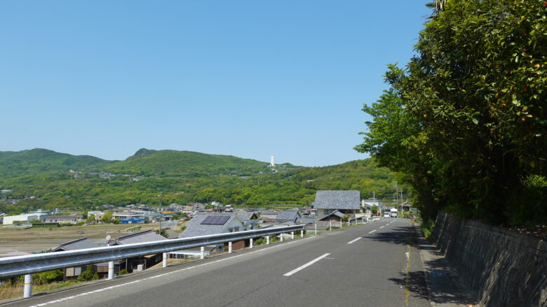 県道252号線の風景、現実に引き戻される