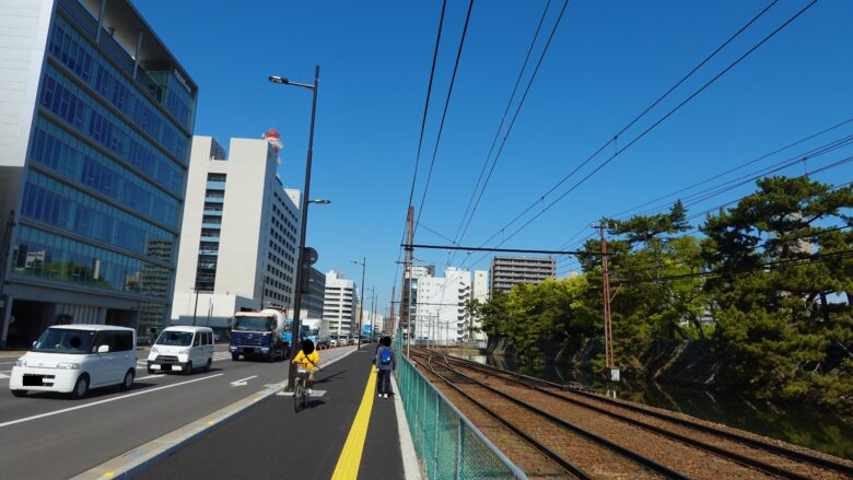 いつ来ても車の交通量が多いな～