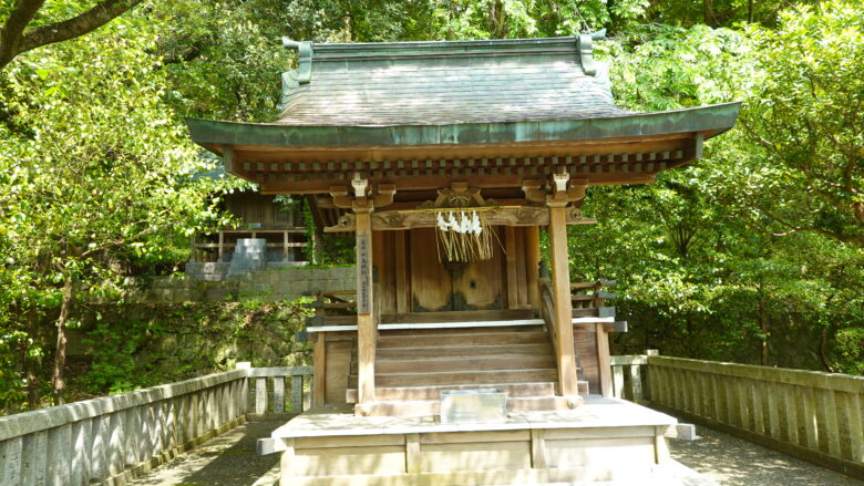 中島神社（ご祭神：田道間守命）