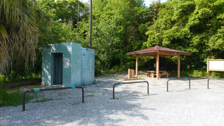 江口休憩所、トイレがあるぞ