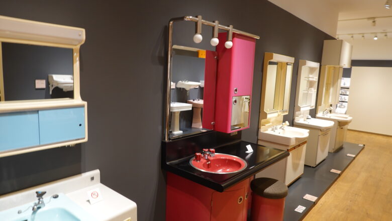 ズラリと並ぶ洗面化粧台