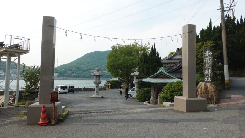 和布刈神社の境内