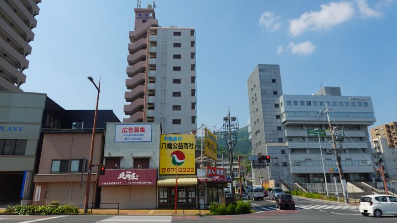 都市の風景が広がる
