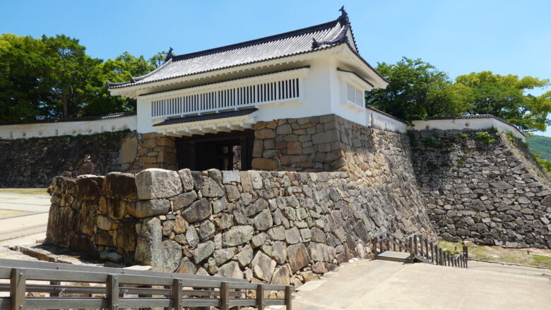 不明門周辺の石垣