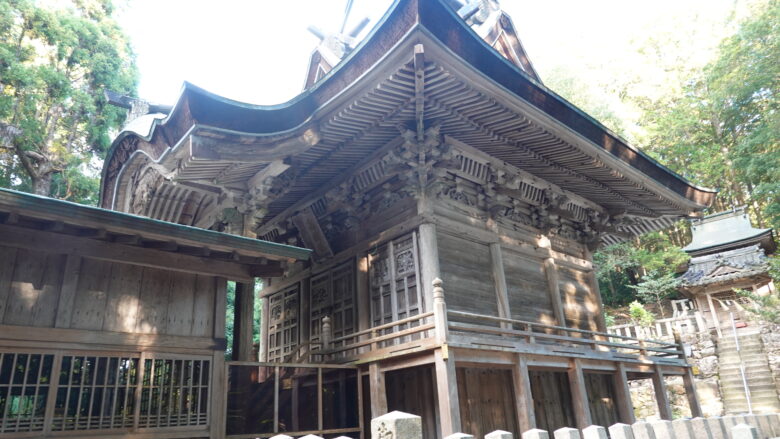 高岡神社（本殿）