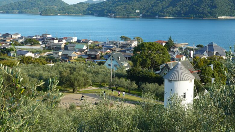 瀬戸内海と町並みの美しさよ